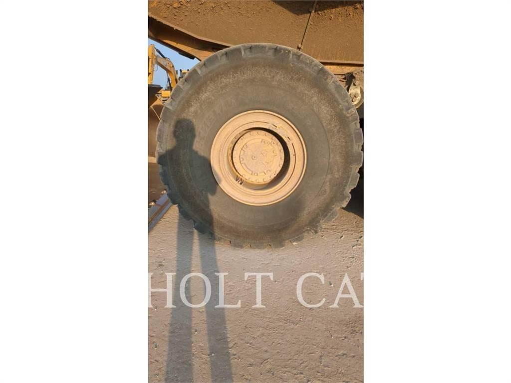 CAT 745 Rammestyrte Dumpere