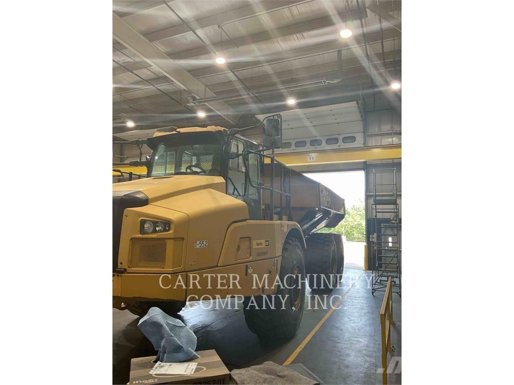 CAT 745 Rammestyrte Dumpere