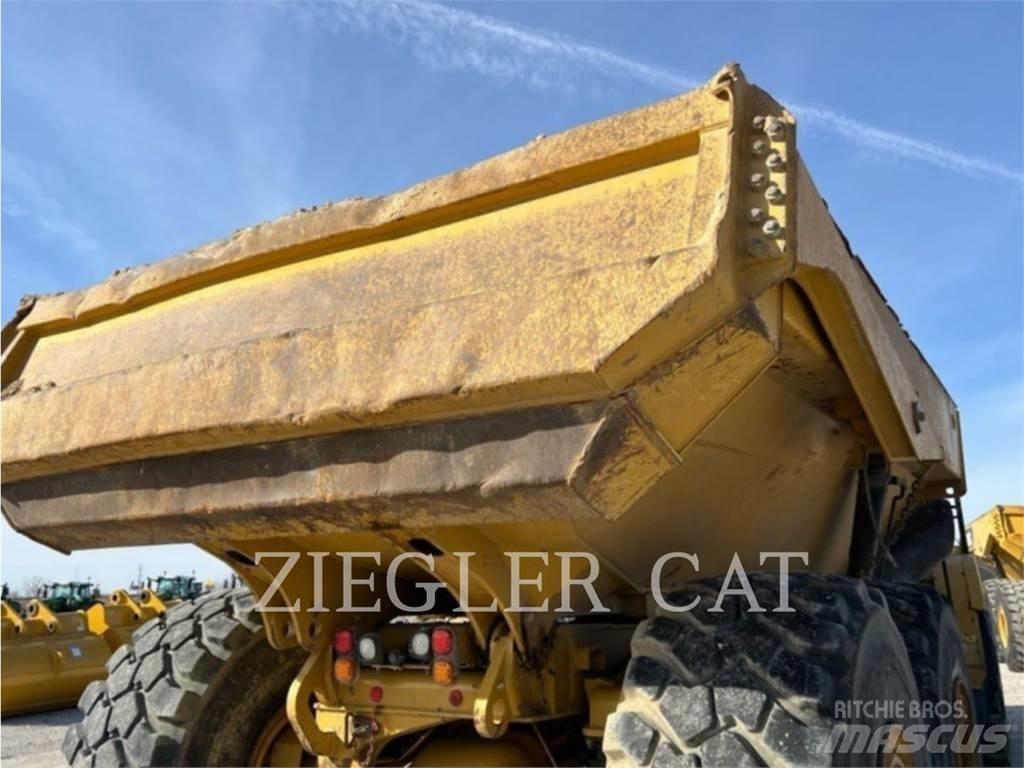 CAT 745 Rammestyrte Dumpere