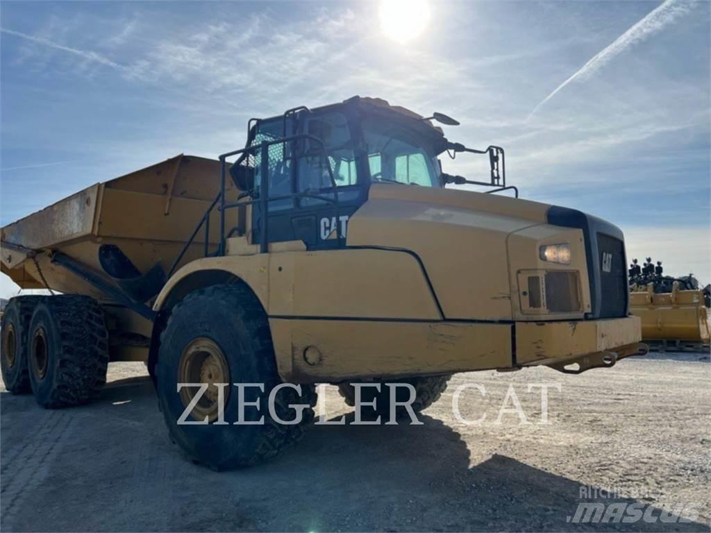 CAT 745 Rammestyrte Dumpere