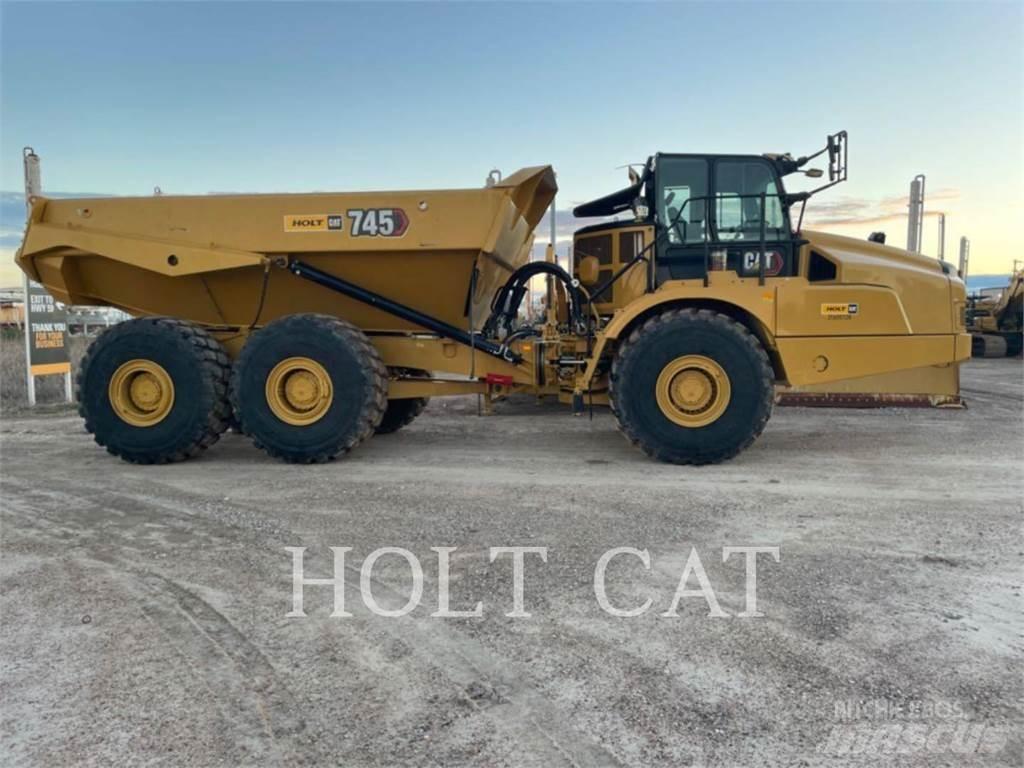 CAT 745 Rammestyrte Dumpere