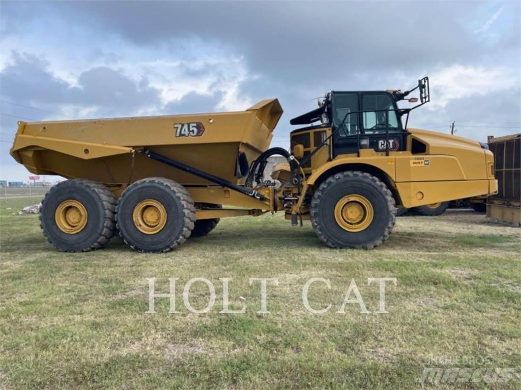 CAT 745 Rammestyrte Dumpere