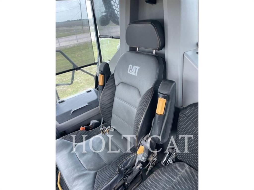 CAT 745 Rammestyrte Dumpere