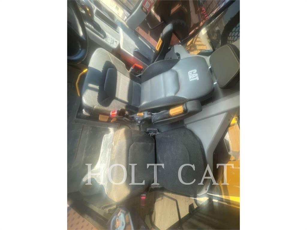 CAT 745 Rammestyrte Dumpere