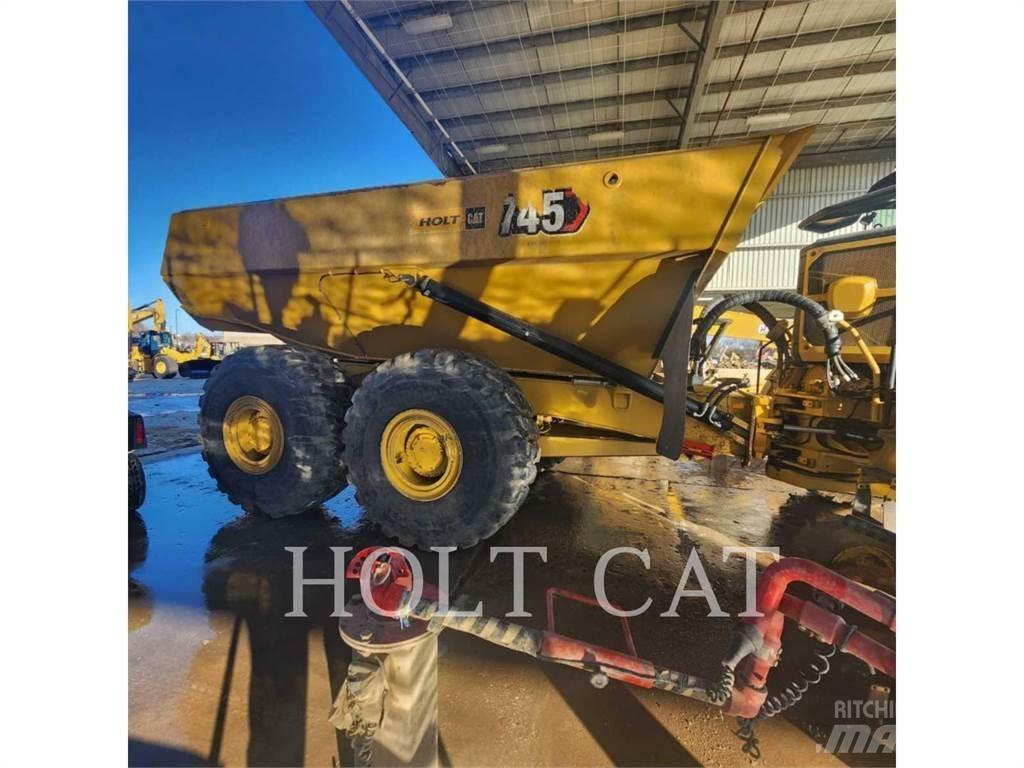 CAT 745 Rammestyrte Dumpere