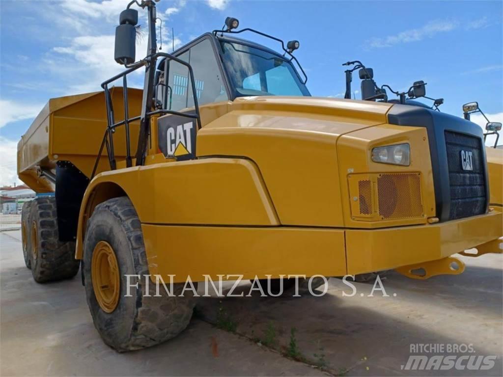 CAT 745 Rammestyrte Dumpere