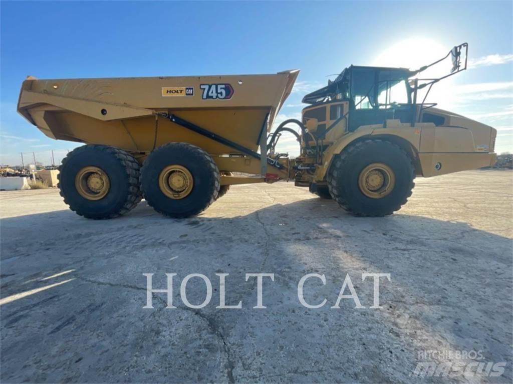 CAT 745 Rammestyrte Dumpere