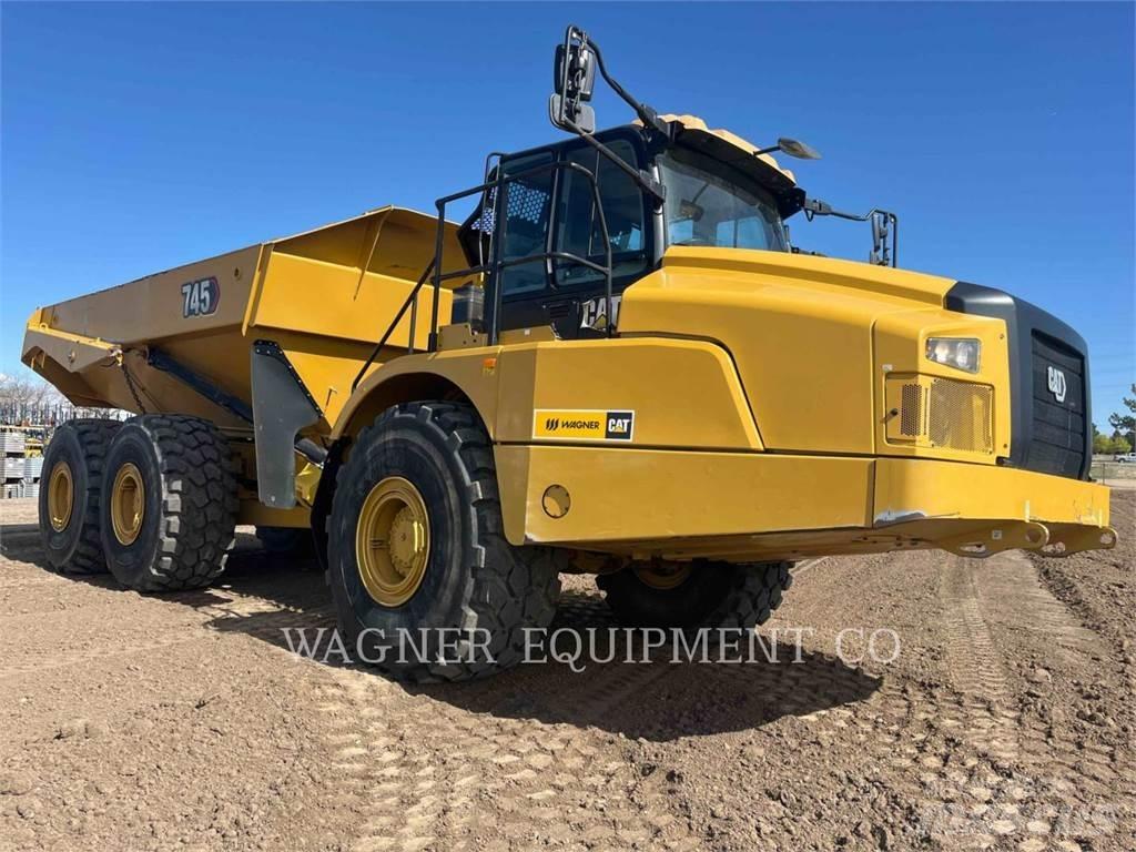 CAT 745 Rammestyrte Dumpere