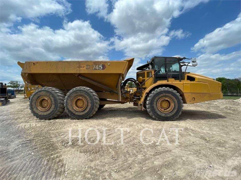 CAT 745 Rammestyrte Dumpere