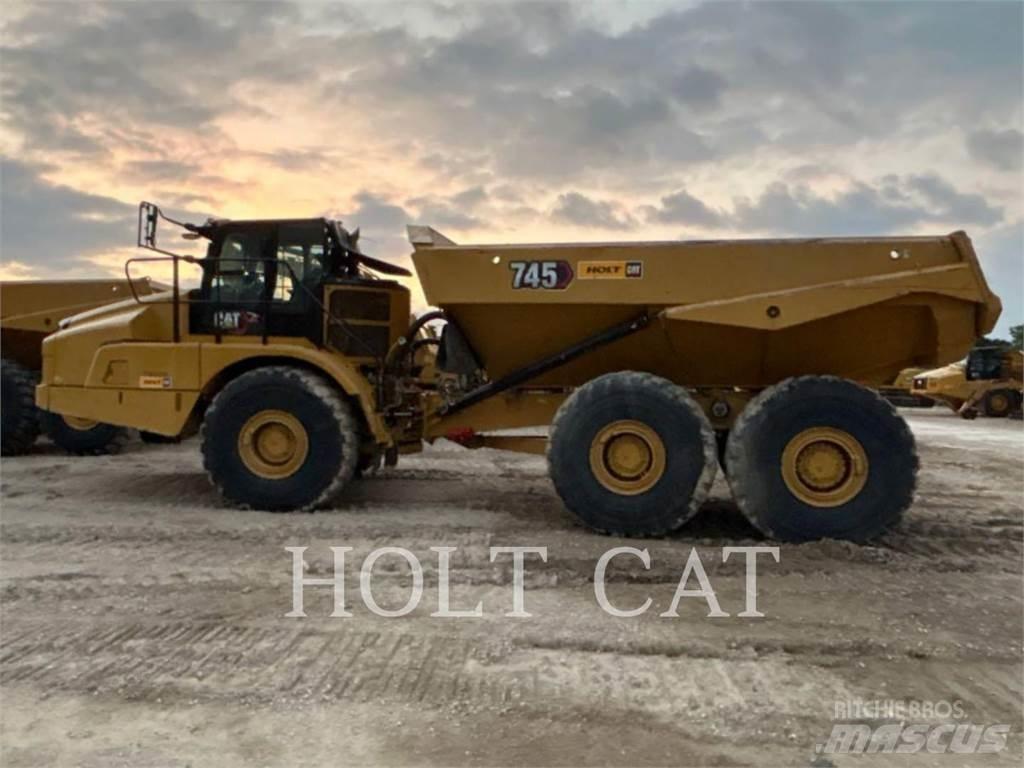 CAT 745 Rammestyrte Dumpere
