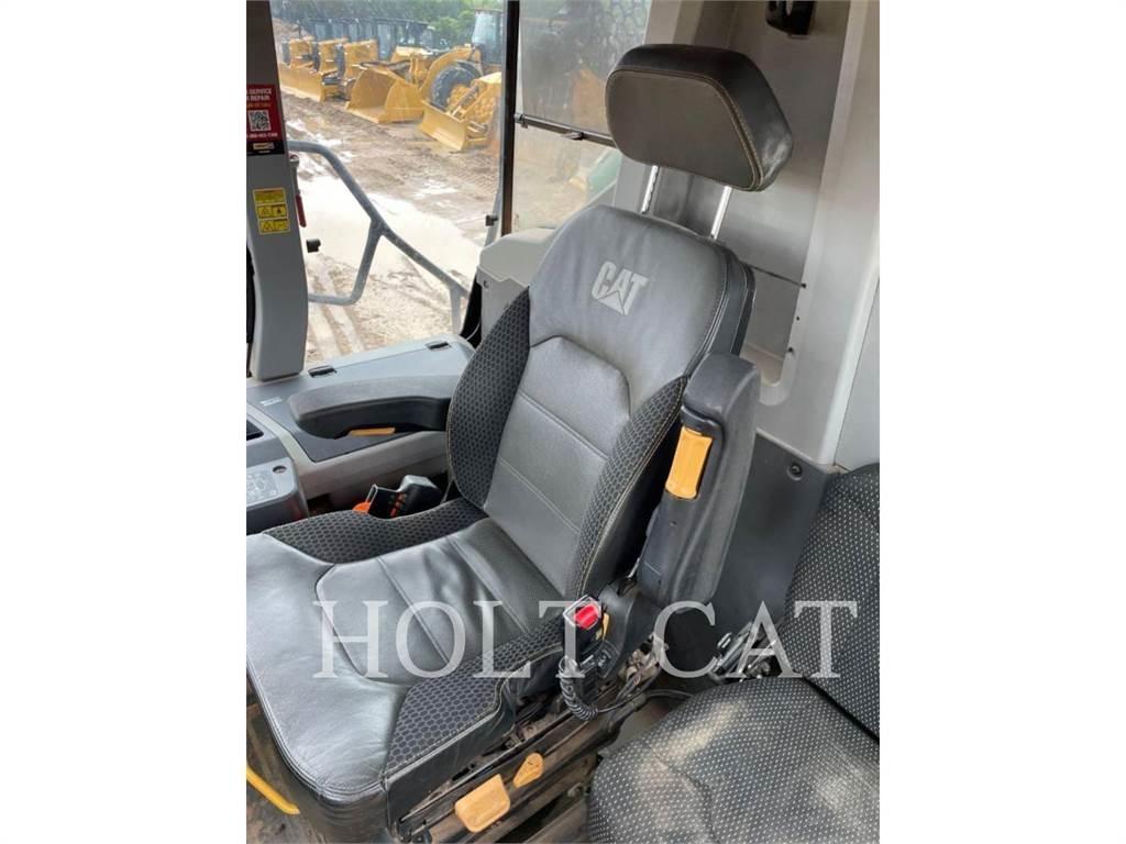 CAT 745 Rammestyrte Dumpere