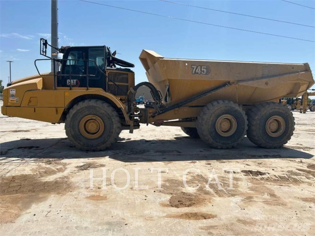 CAT 745 Rammestyrte Dumpere