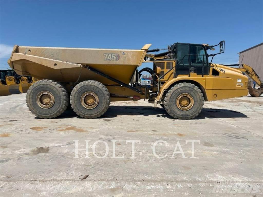 CAT 745 Rammestyrte Dumpere