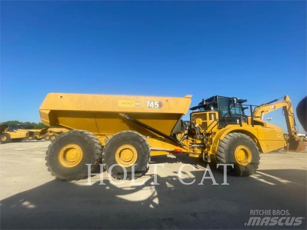 CAT 745 Rammestyrte Dumpere