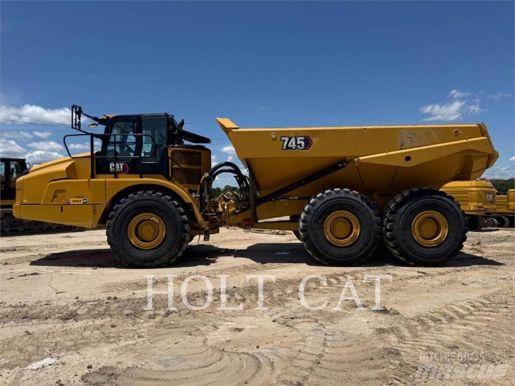 CAT 745 Rammestyrte Dumpere