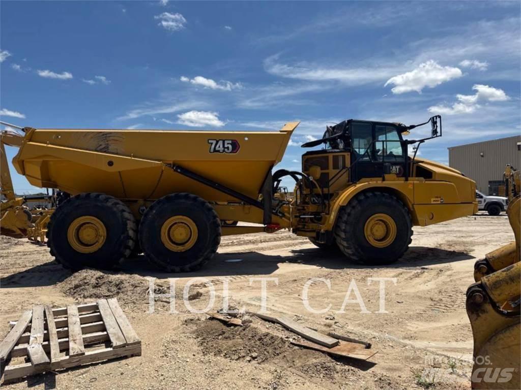 CAT 745 Rammestyrte Dumpere