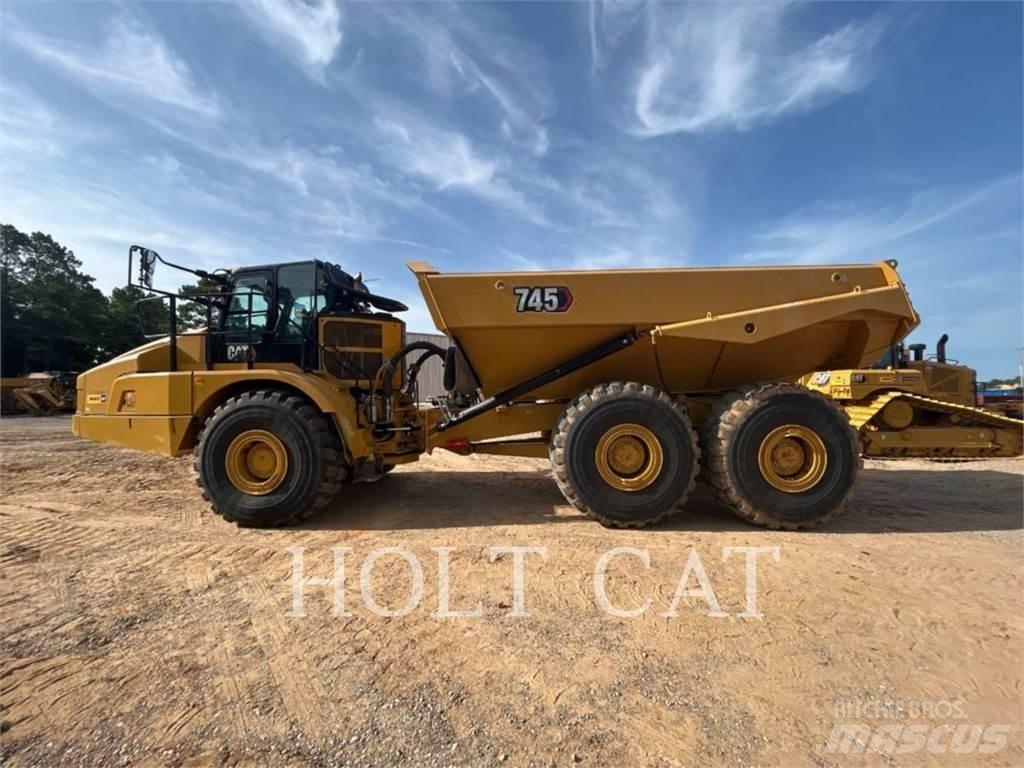 CAT 745 Rammestyrte Dumpere