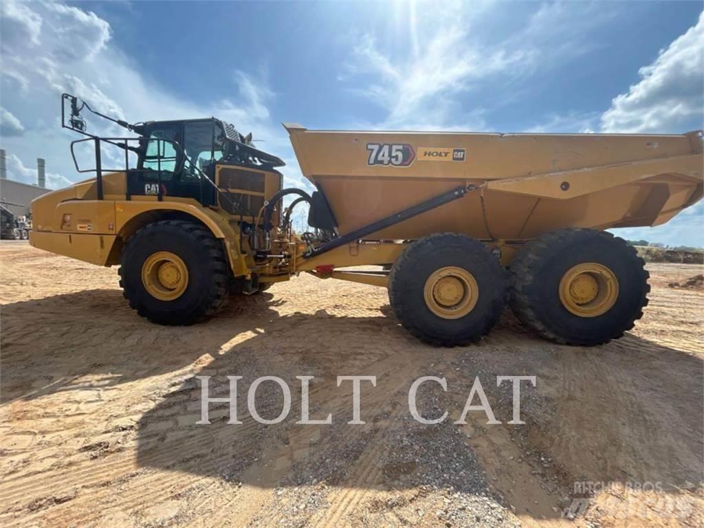 CAT 745 Rammestyrte Dumpere