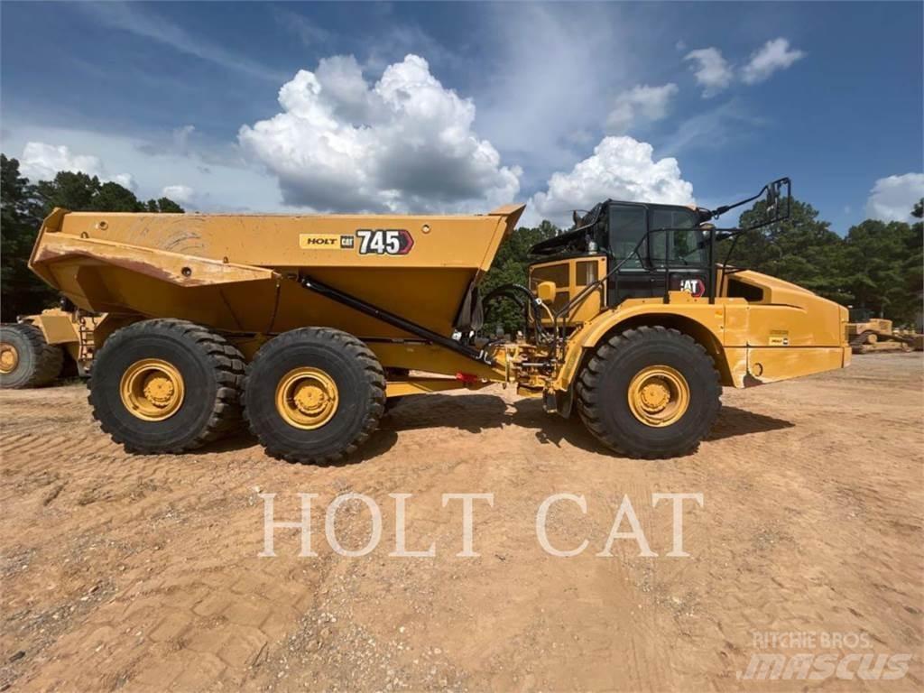 CAT 745 Rammestyrte Dumpere