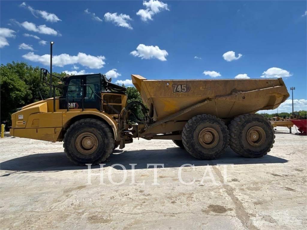 CAT 745 Rammestyrte Dumpere