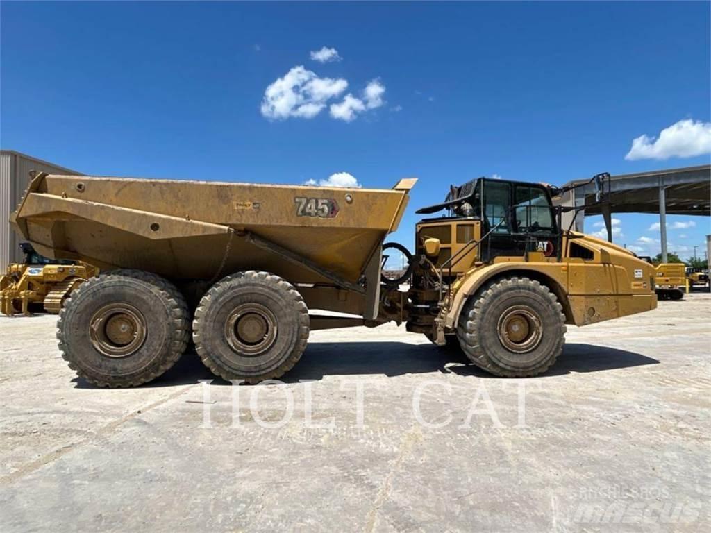 CAT 745 Rammestyrte Dumpere