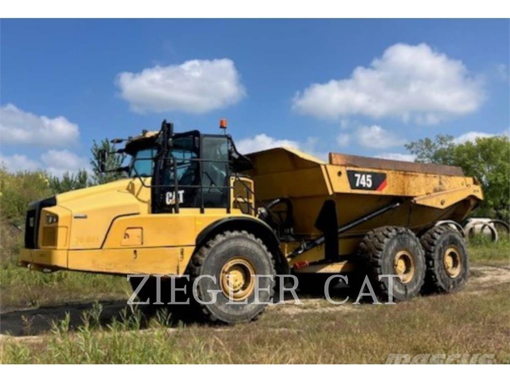 CAT 745 Rammestyrte Dumpere