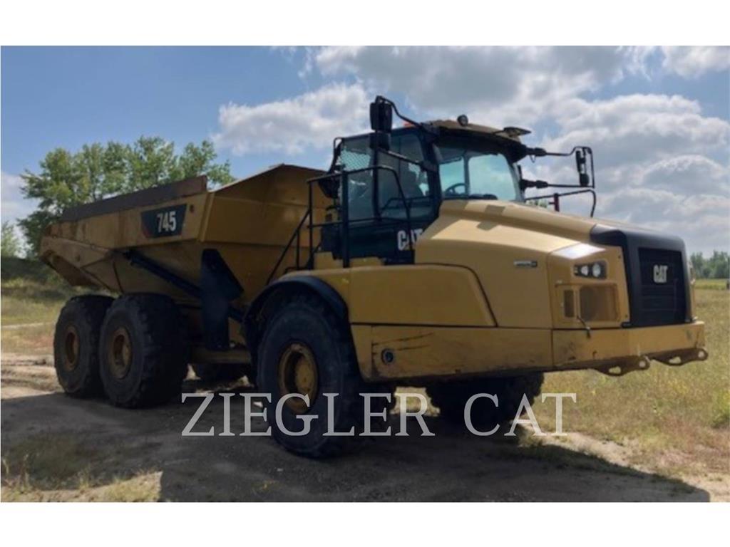 CAT 745 Rammestyrte Dumpere