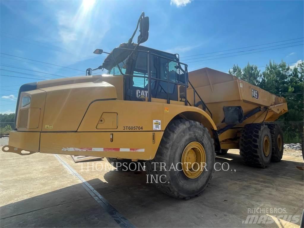 CAT 745 Rammestyrte Dumpere