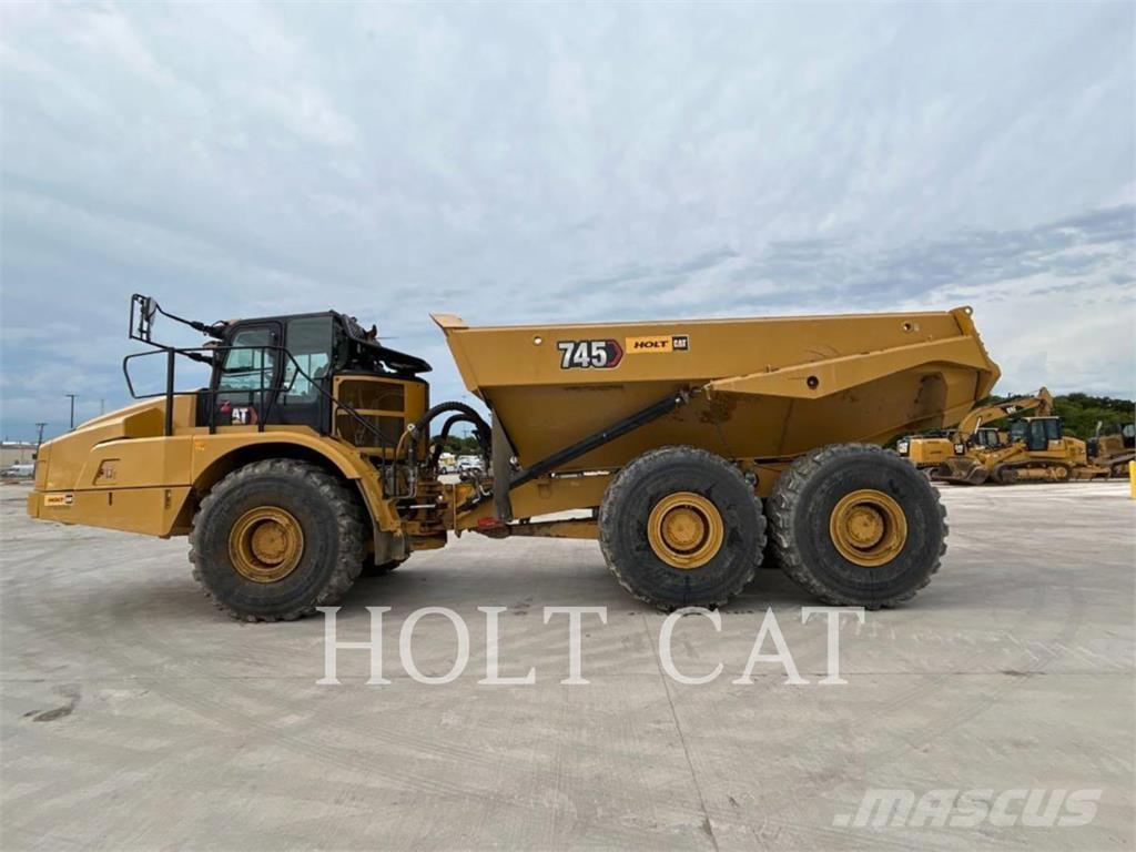 CAT 745 Rammestyrte Dumpere