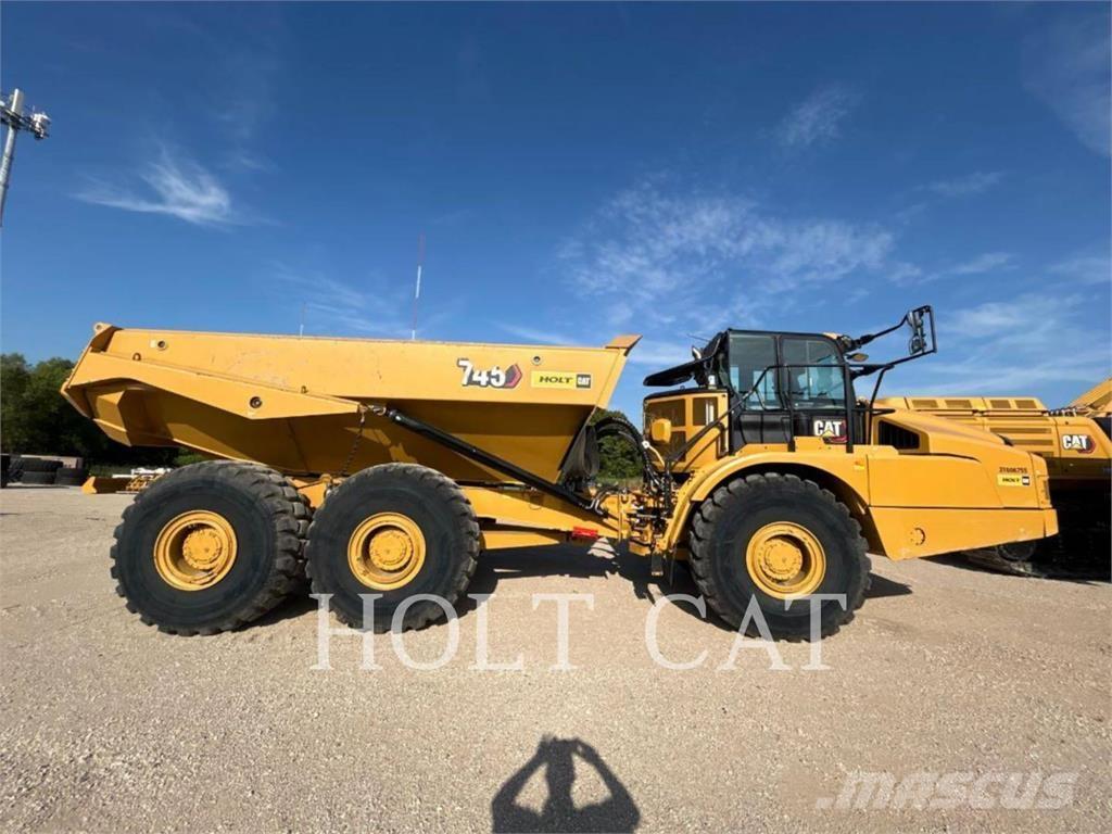CAT 745 Rammestyrte Dumpere