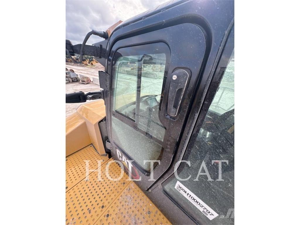 CAT 745 Rammestyrte Dumpere