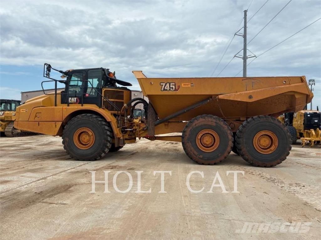 CAT 745 Rammestyrte Dumpere