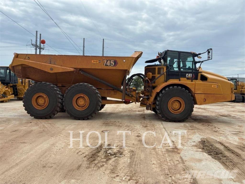 CAT 745 Rammestyrte Dumpere