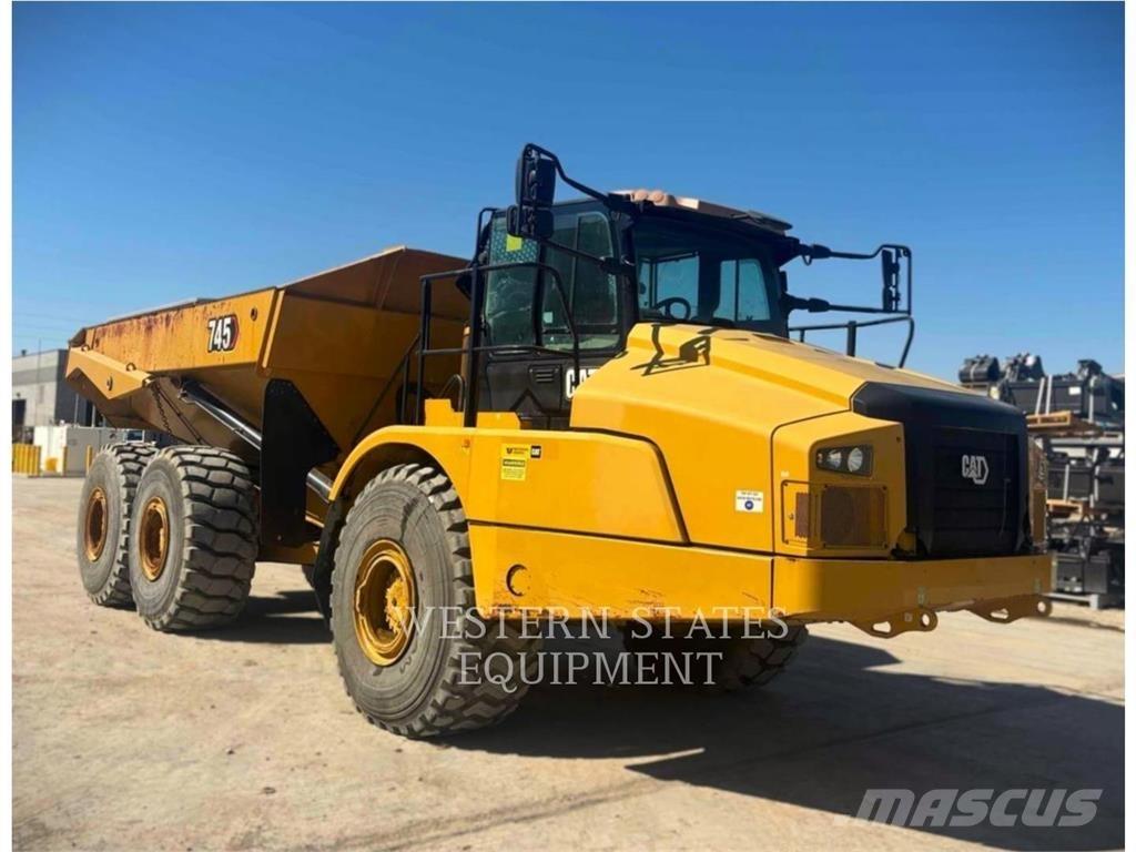 CAT 745 Rammestyrte Dumpere