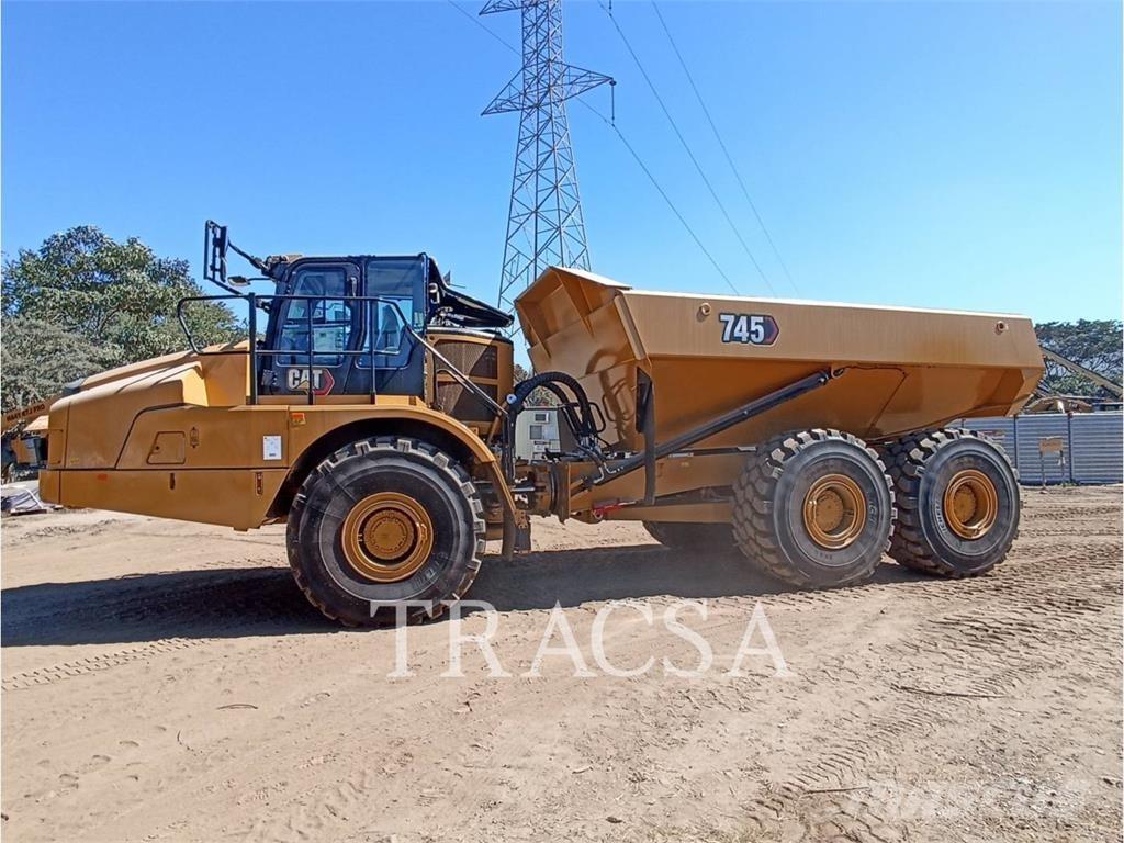 CAT 745 Rammestyrte Dumpere