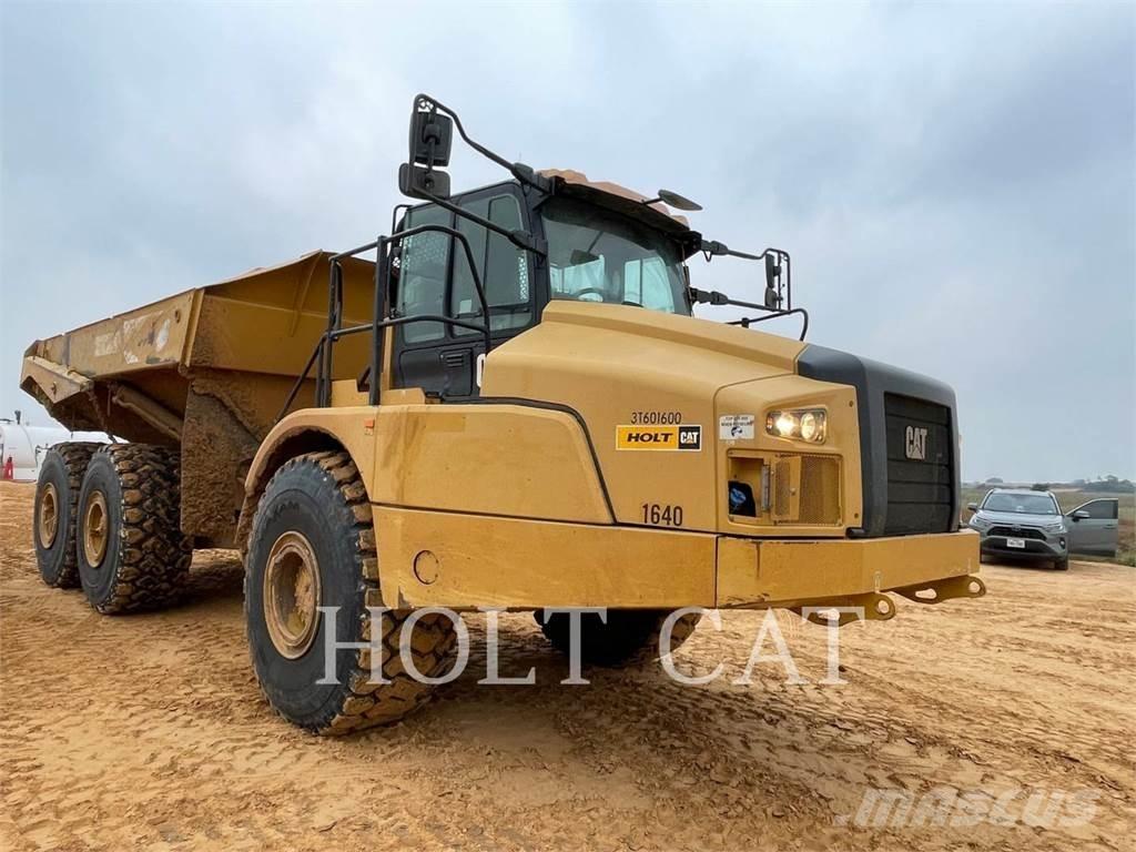 CAT 745-04 Rammestyrte Dumpere