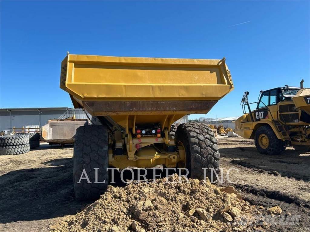 CAT 745-04 Rammestyrte Dumpere
