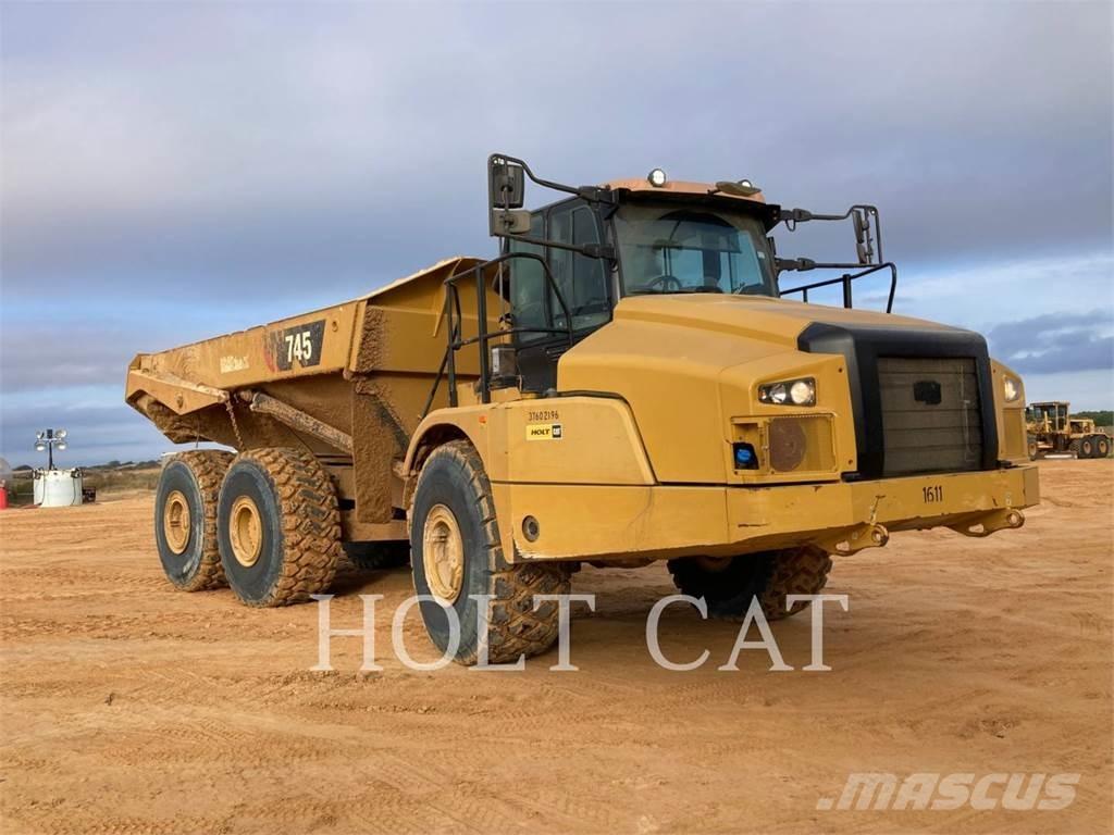 CAT 745-04 Rammestyrte Dumpere