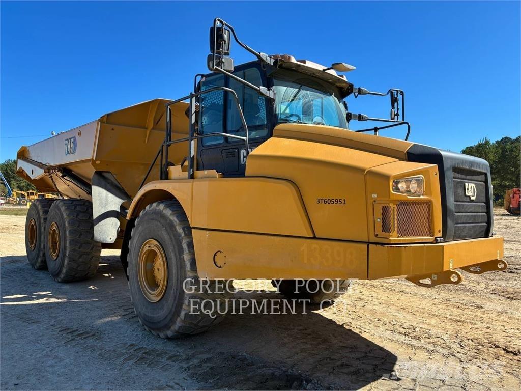 CAT 745-04 Rammestyrte Dumpere