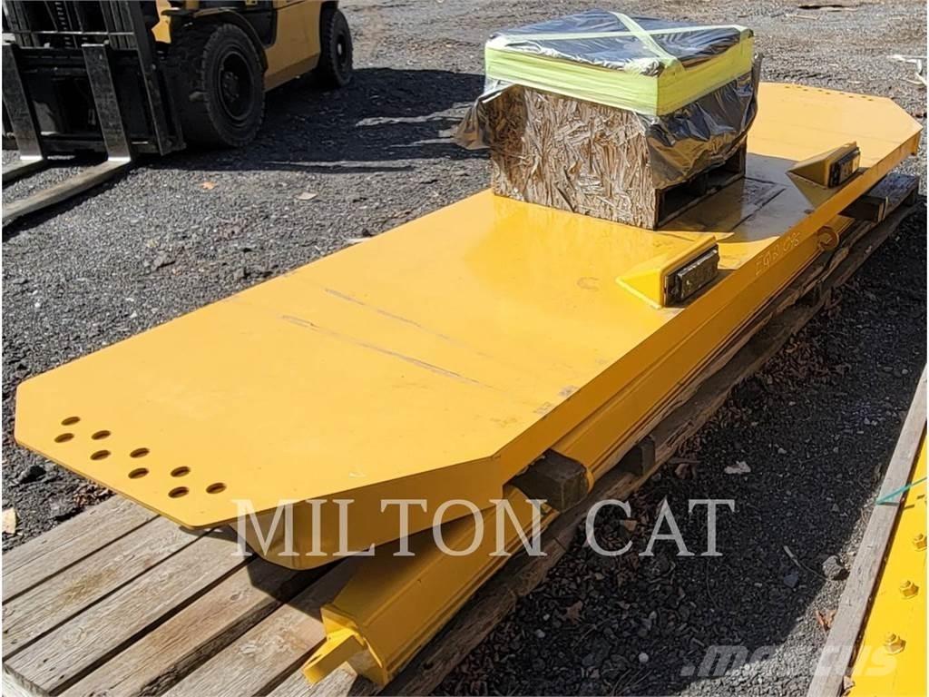 CAT 745 TAILGATE Chassis og understell