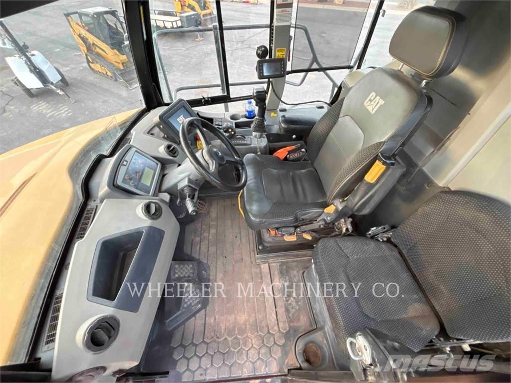 CAT 745 W/PAN Rammestyrte Dumpere