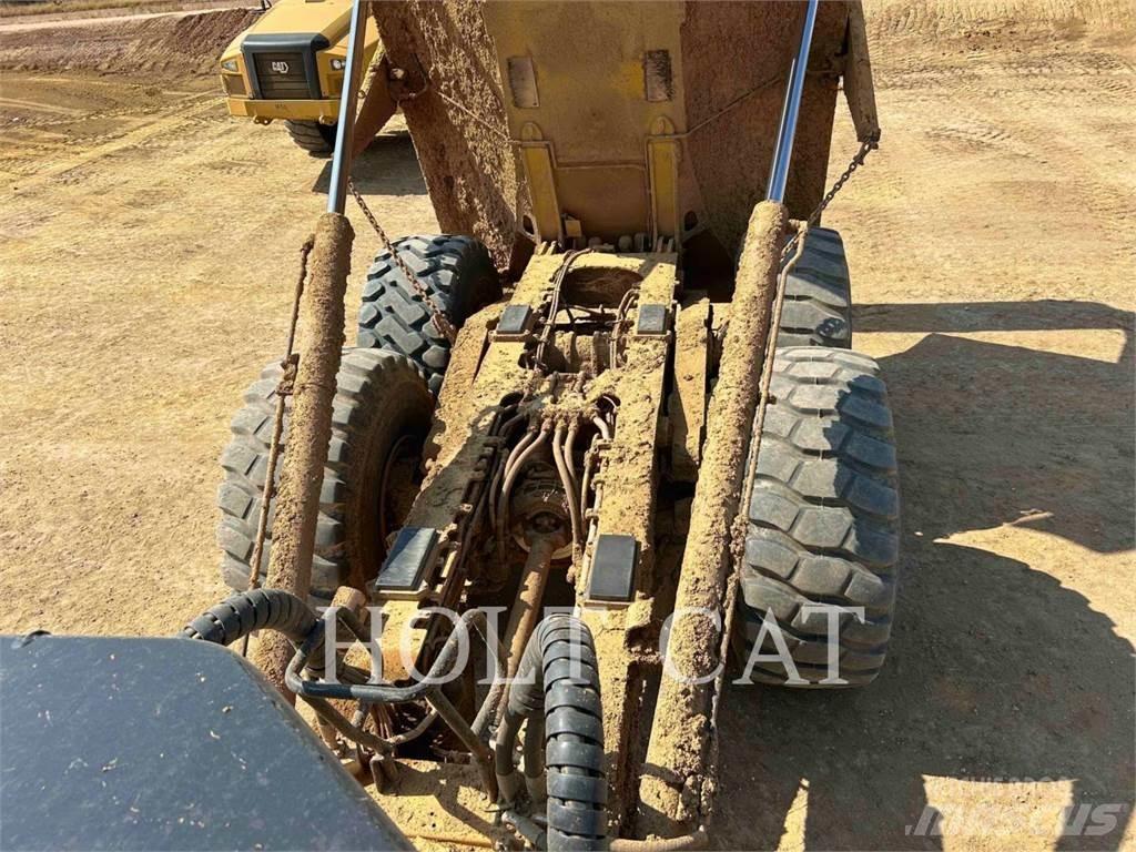 CAT 74504 Rammestyrte Dumpere