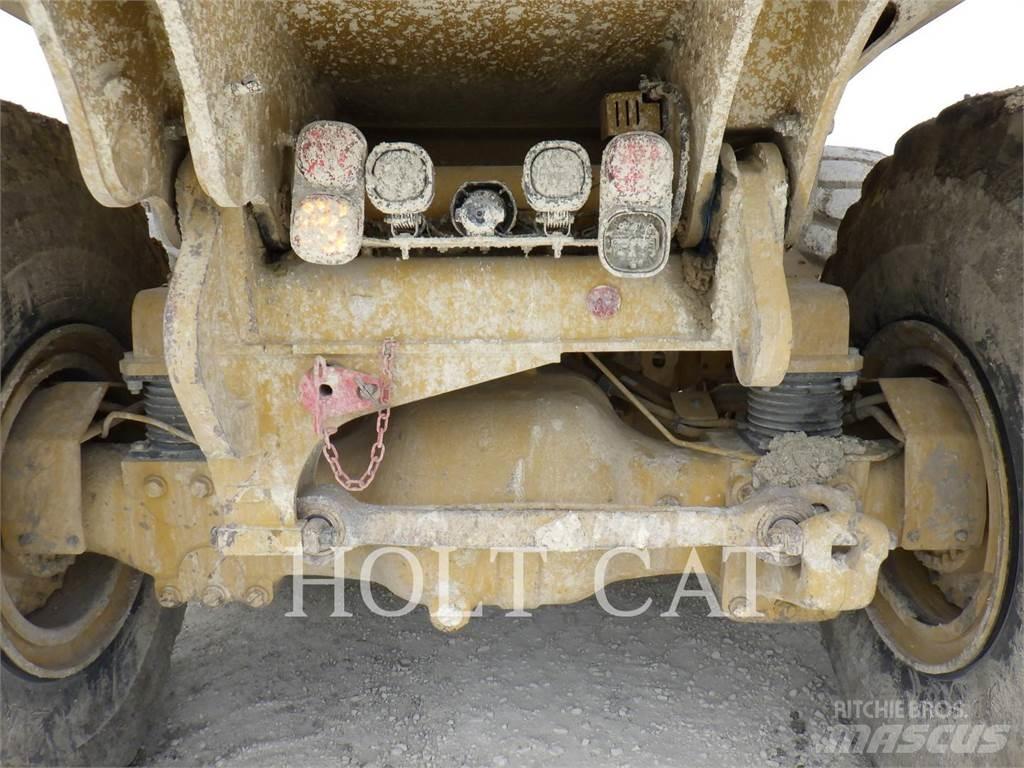 CAT 74504 Rammestyrte Dumpere