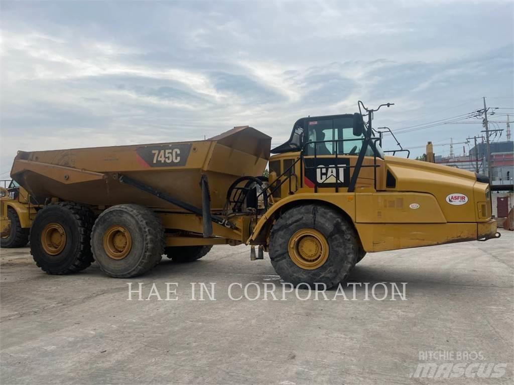 CAT 745C Rammestyrte Dumpere