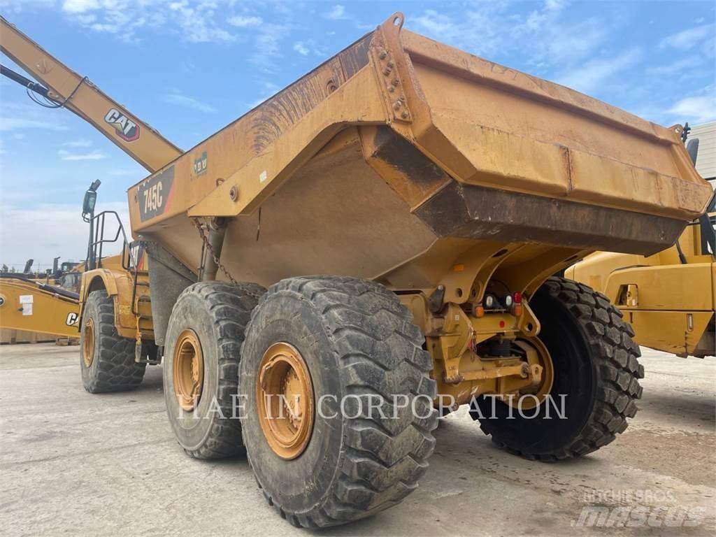 CAT 745C Rammestyrte Dumpere
