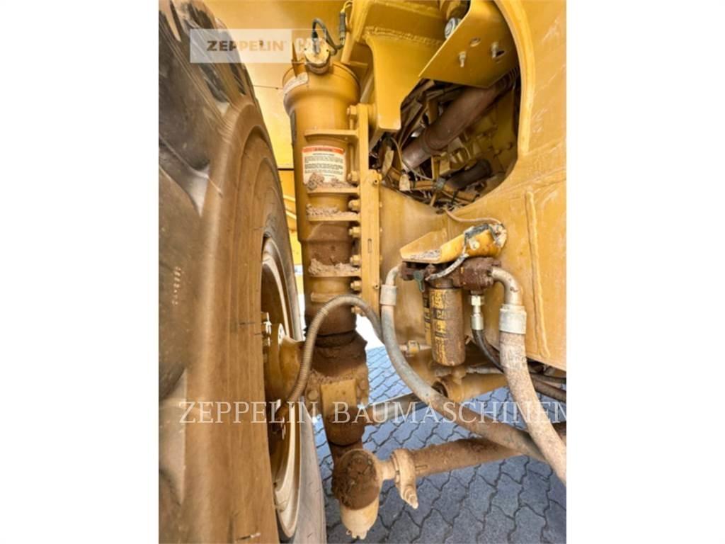 CAT 775E Rammestyrte Dumpere