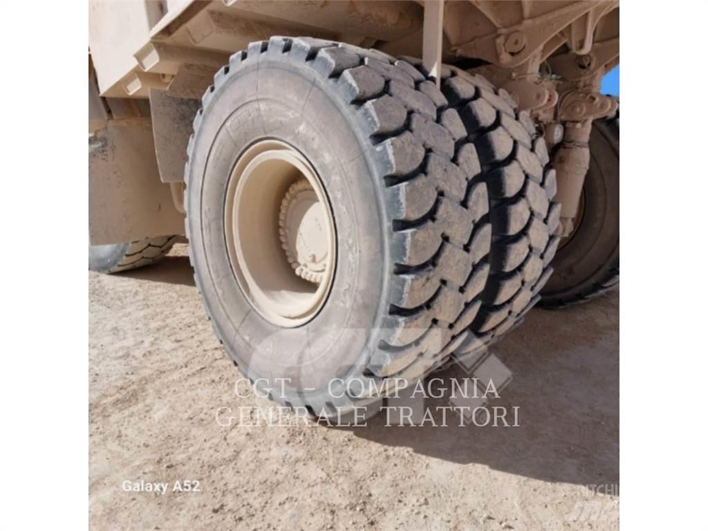 CAT 775F Rammestyrte Dumpere