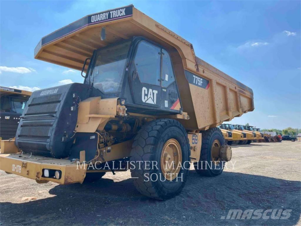 CAT 775F Rammestyrte Dumpere