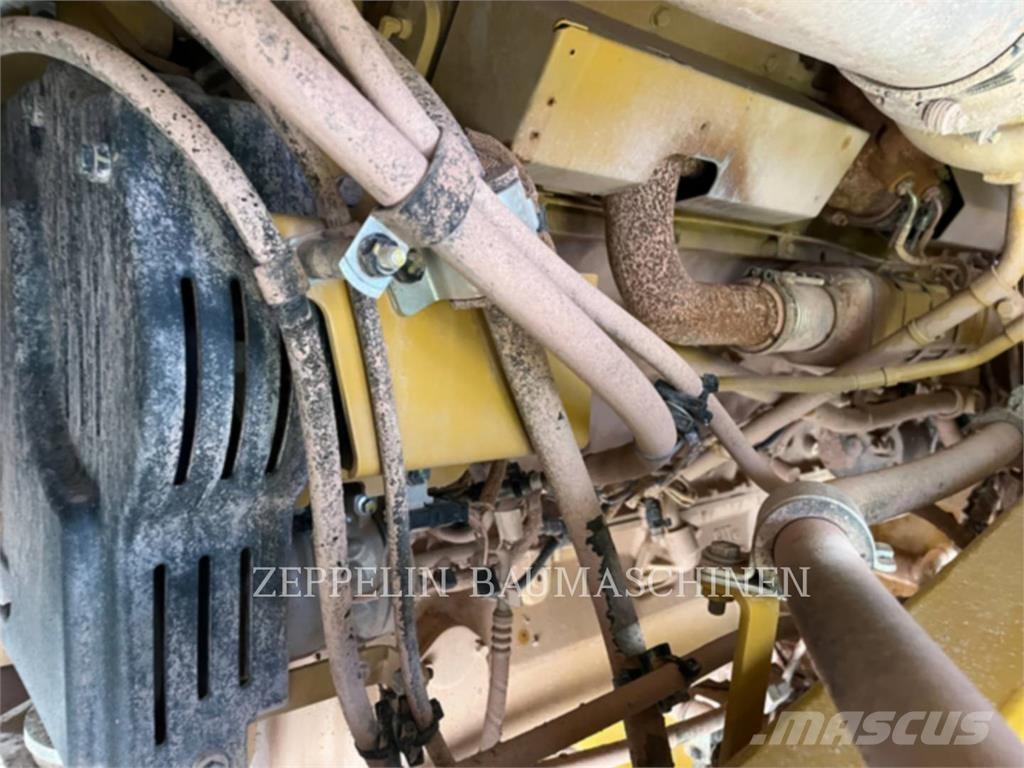 CAT 775G Rammestyrte Dumpere
