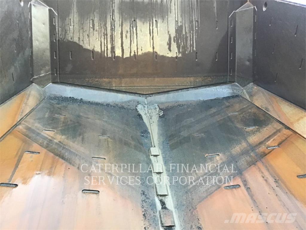 CAT 775G Rammestyrte Dumpere